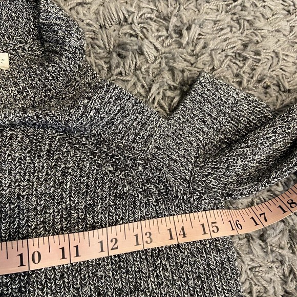 Rag & Bone Dana Cold Shoulder Marked Knit Sweater Size XS EUC - Picture 9 of 12